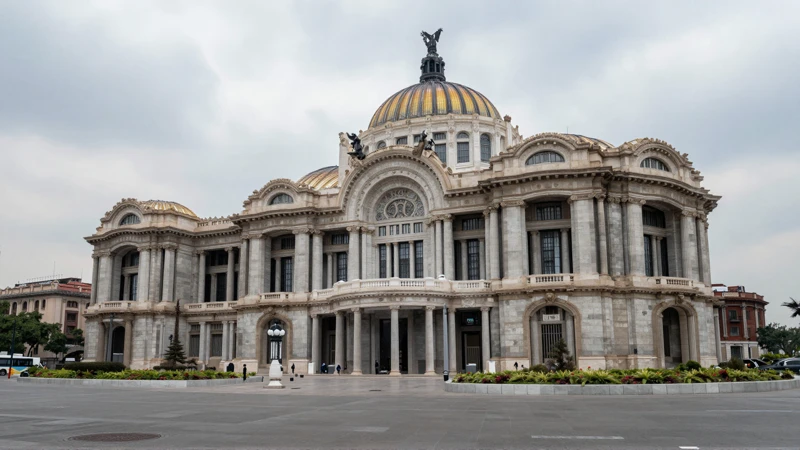 San Lázaro alberga al Congreso mexicano